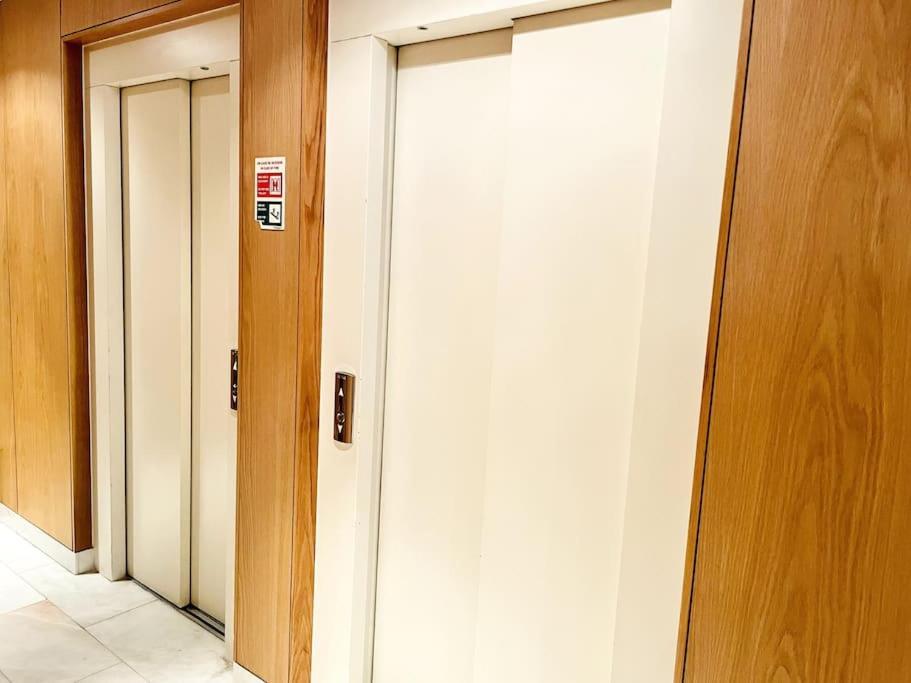 Airport Expo Apartment Lissabon Exterior foto